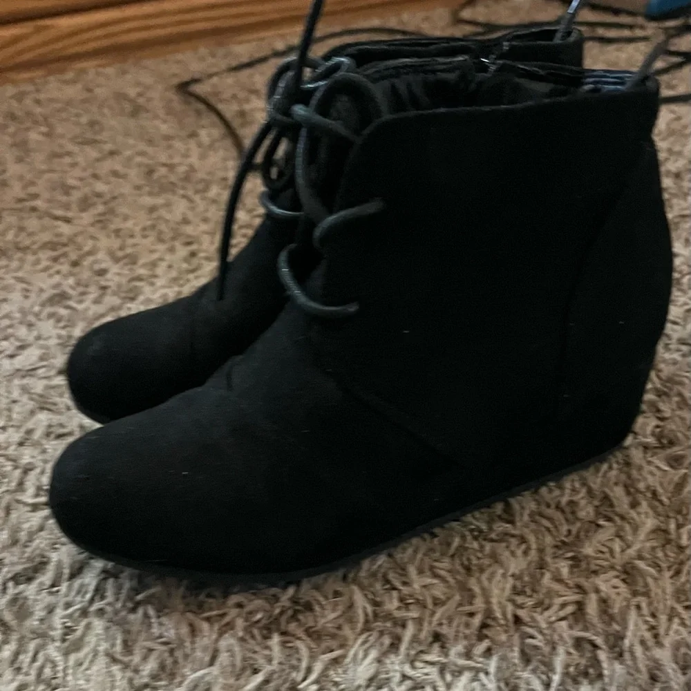Youth girl’s Dream Pairs boots (black/quarter zip), Size 3: $10 - Picture 12 of 12